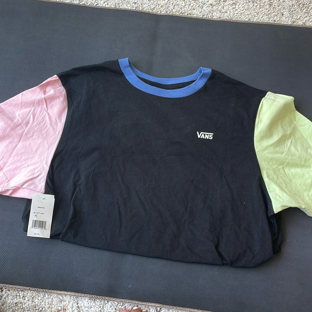 VANS multicolor t shirt 👚